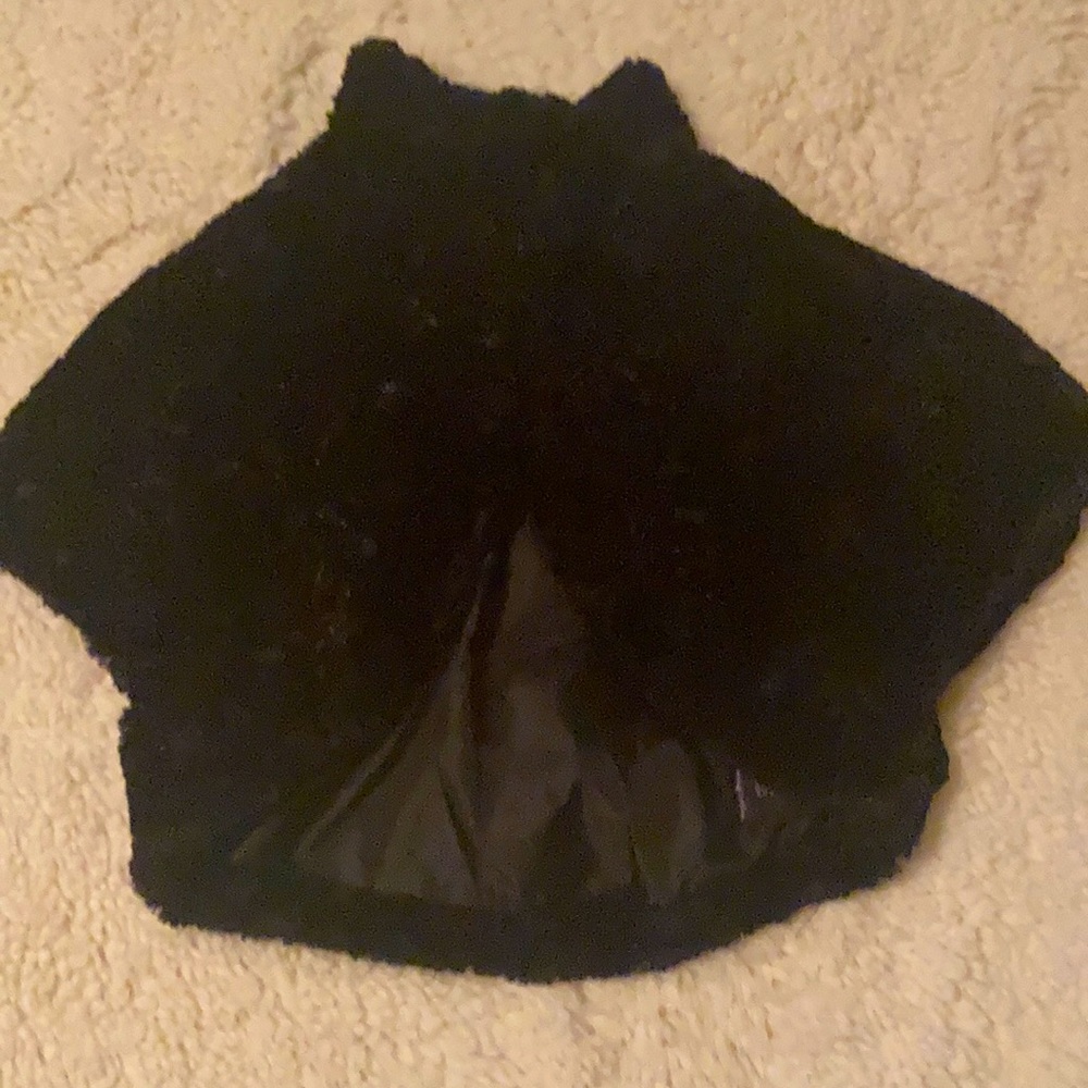 Jessica Howard shrug